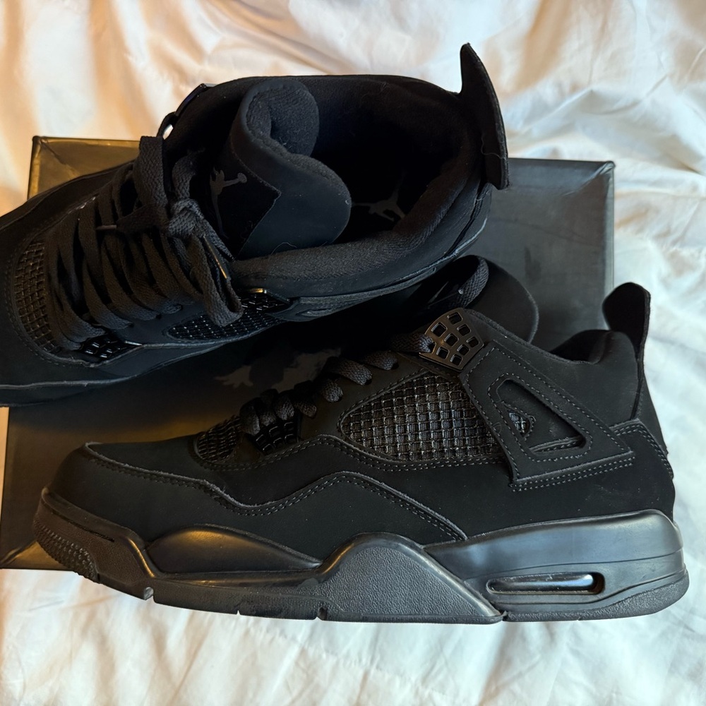 Men's Black Sneakers